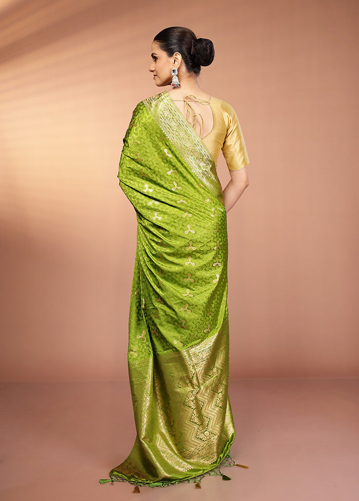 Green Dupion Silk Saree With Blouse Piece