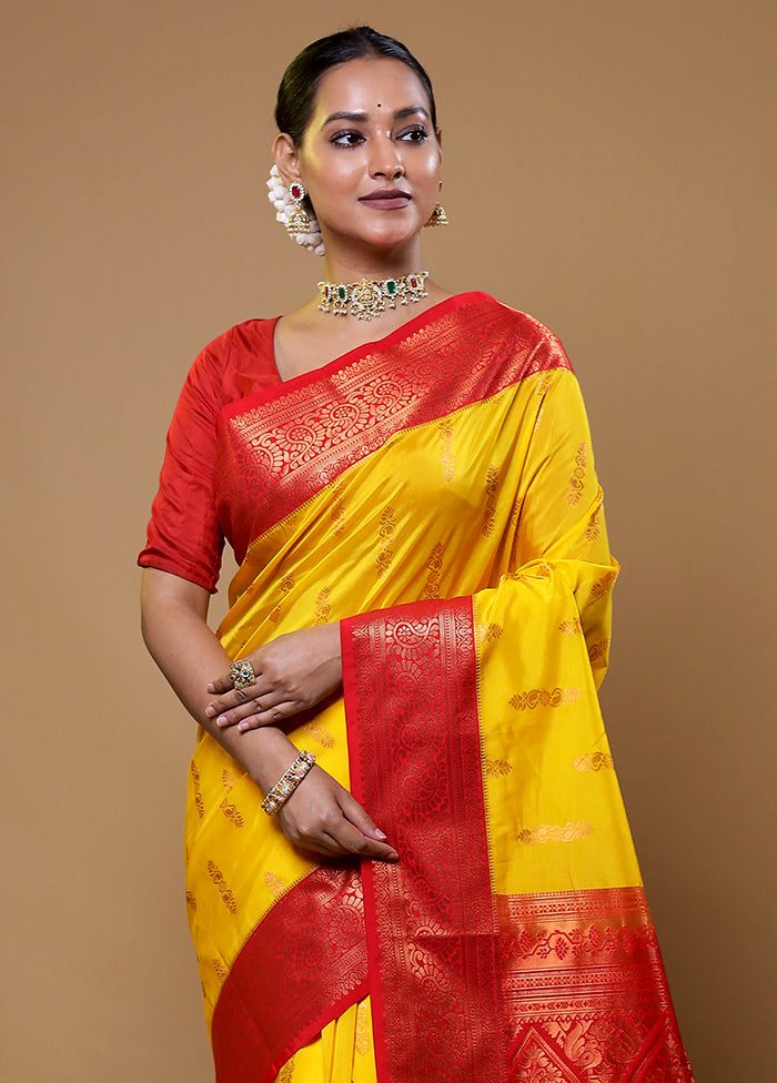 Yellow Kanjivaram Silk Saree With Blouse Piece