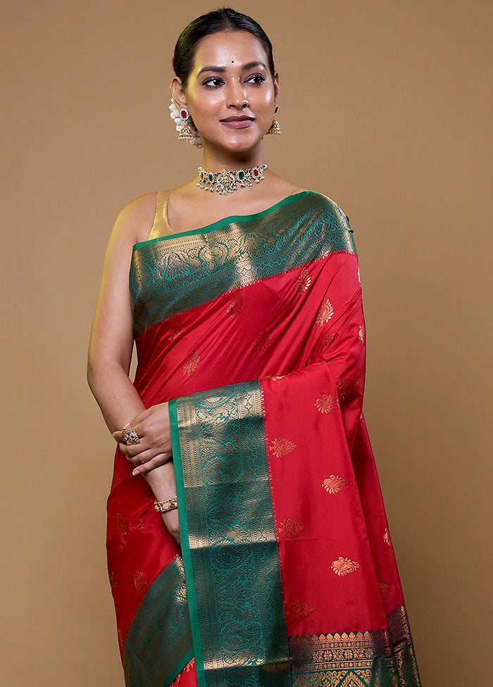 Red Kanjivaram Silk Saree With Blouse Piece