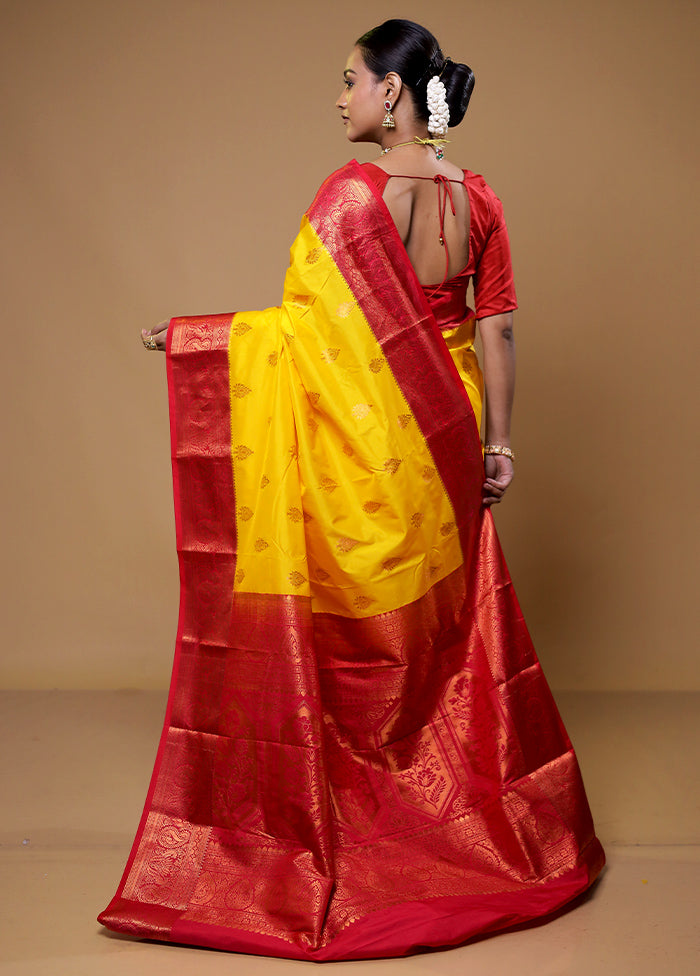 Yellow Kanjivaram Silk Saree With Blouse Piece