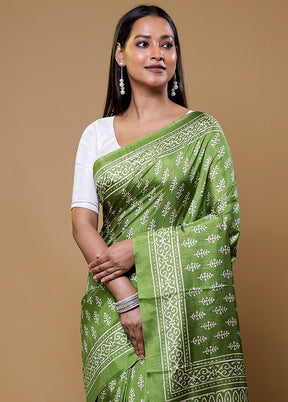 Green Dupion Silk Saree With Blouse Piece