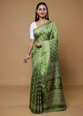 Green Dupion Silk Saree With Blouse Piece