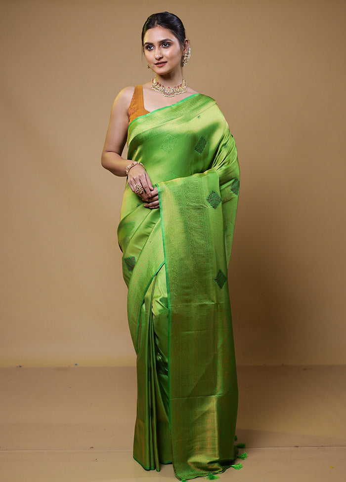 Green Dupion Silk Saree With Blouse Piece