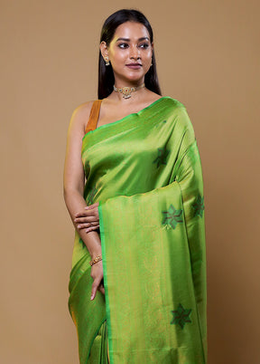 Green Dupion Silk Saree With Blouse Piece