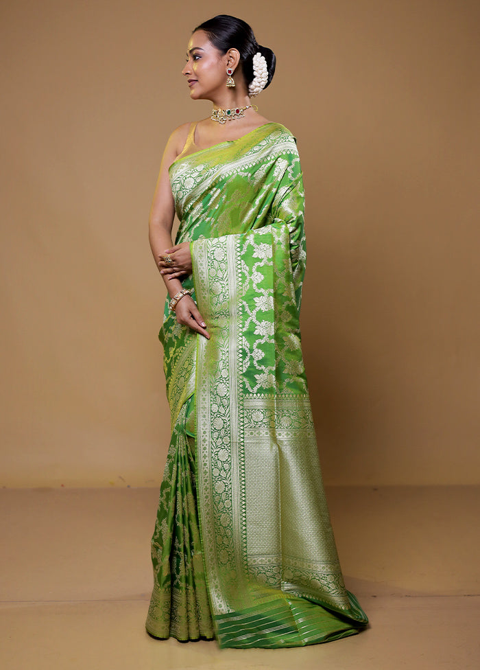 Green Uppada Silk Saree With Blouse Piece