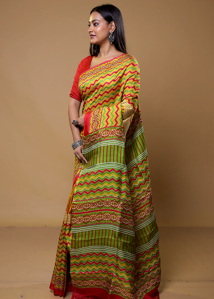 Green Printed Pure Silk Saree With Blouse Piece