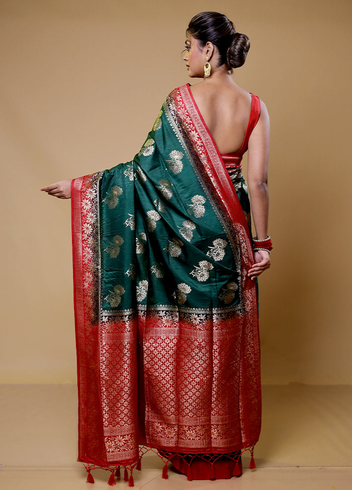 Green Dupion Silk Saree With Blouse Piece