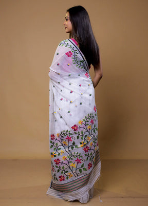 White Cotton Saree With Blouse Piece