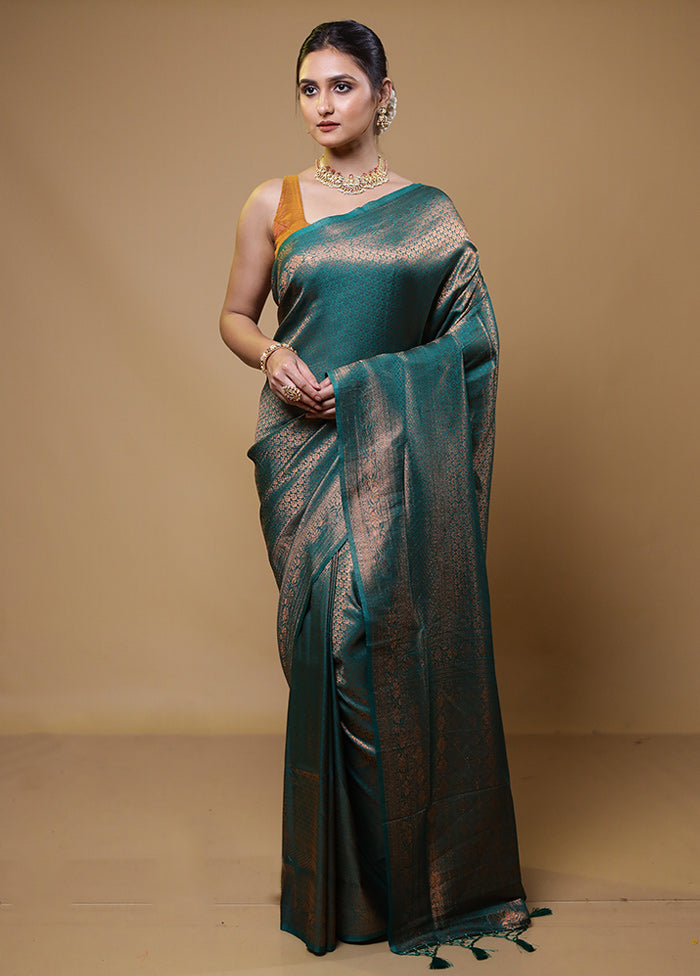 Green Dupion Silk Saree With Blouse Piece