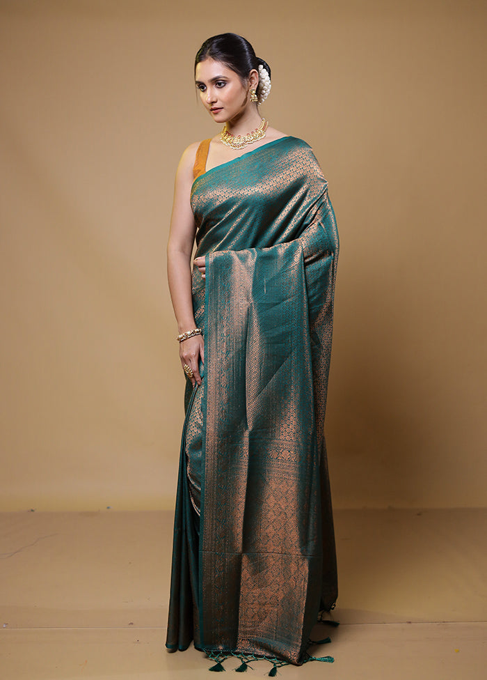 Green Dupion Silk Saree With Blouse Piece