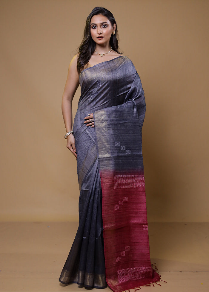 Grey Handloom Tussar Pure Silk Saree With Blouse Piece