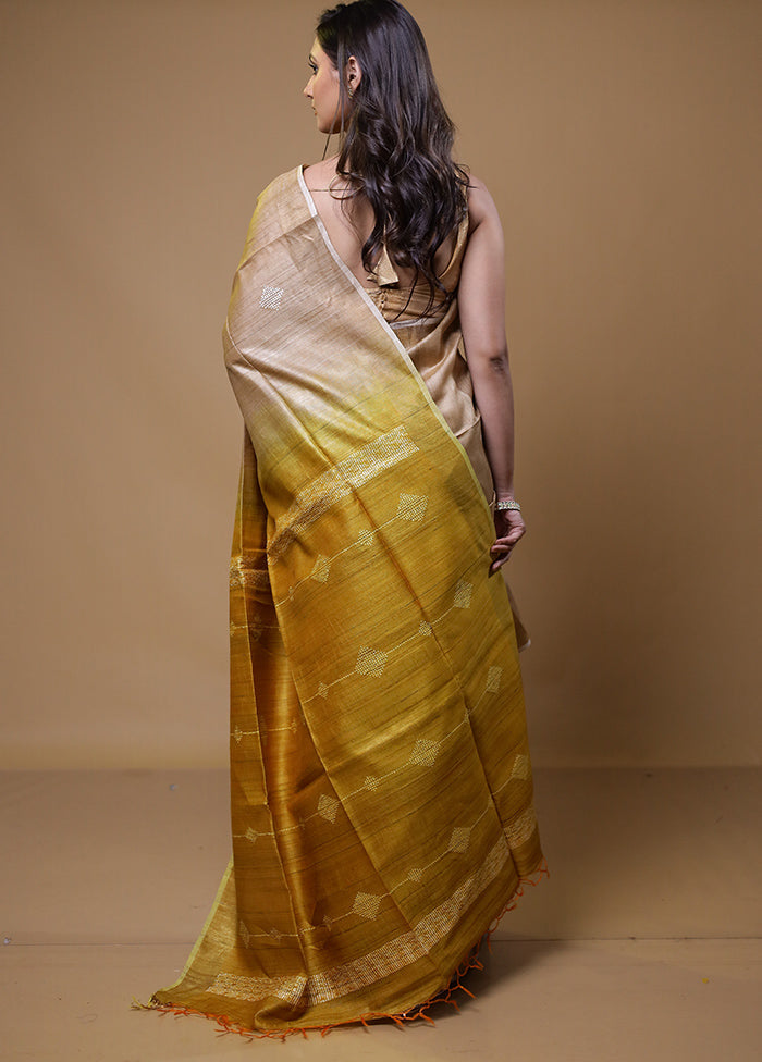 Cream Handloom Tussar Pure Silk Saree With Blouse Piece