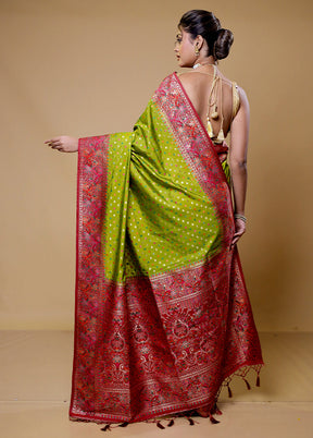 Green Dupion Silk Saree With Blouse Piece