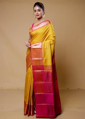 Yellow Jamewar Silk Saree With Blouse Piece