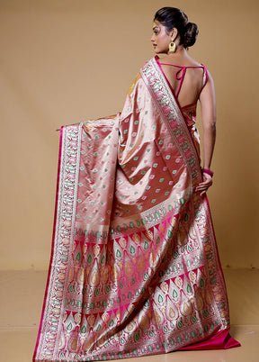 Cream Handloom Banarasi Pure Silk Saree With Blouse Piece