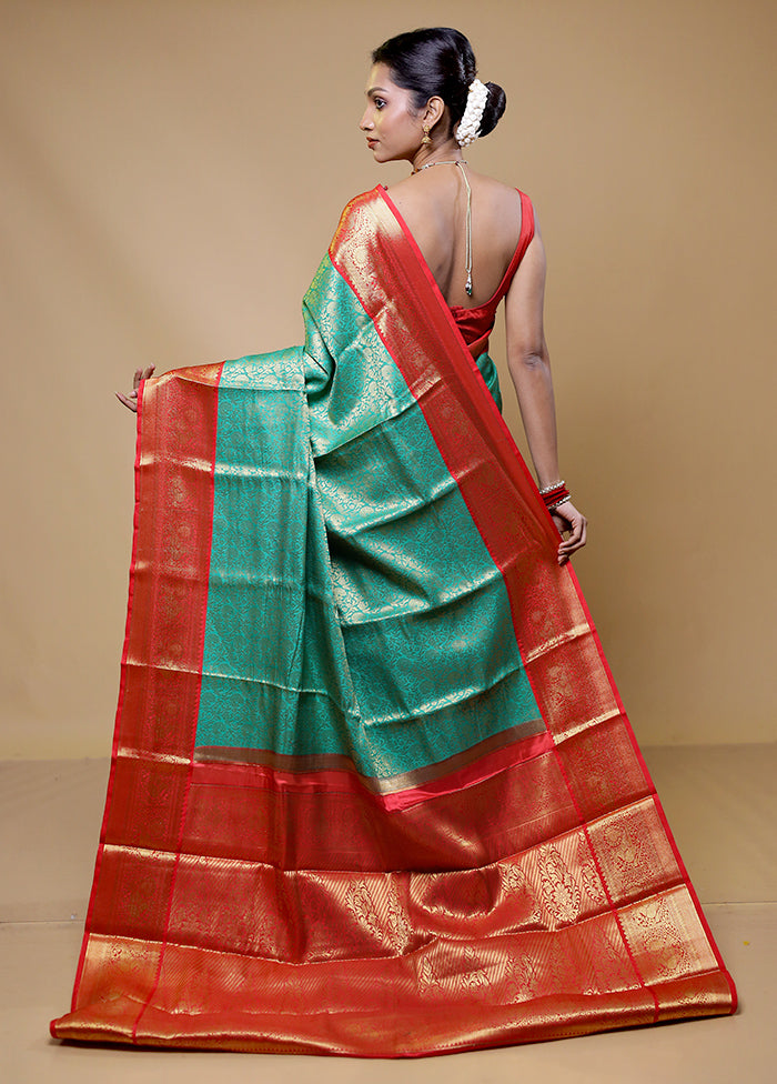 Green Kanjivaram Silk Saree With Blouse Piece