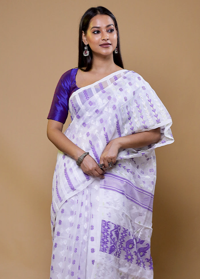 White Tant Jamdani Saree Without Blouse Piece