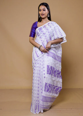 White Tant Jamdani Saree Without Blouse Piece