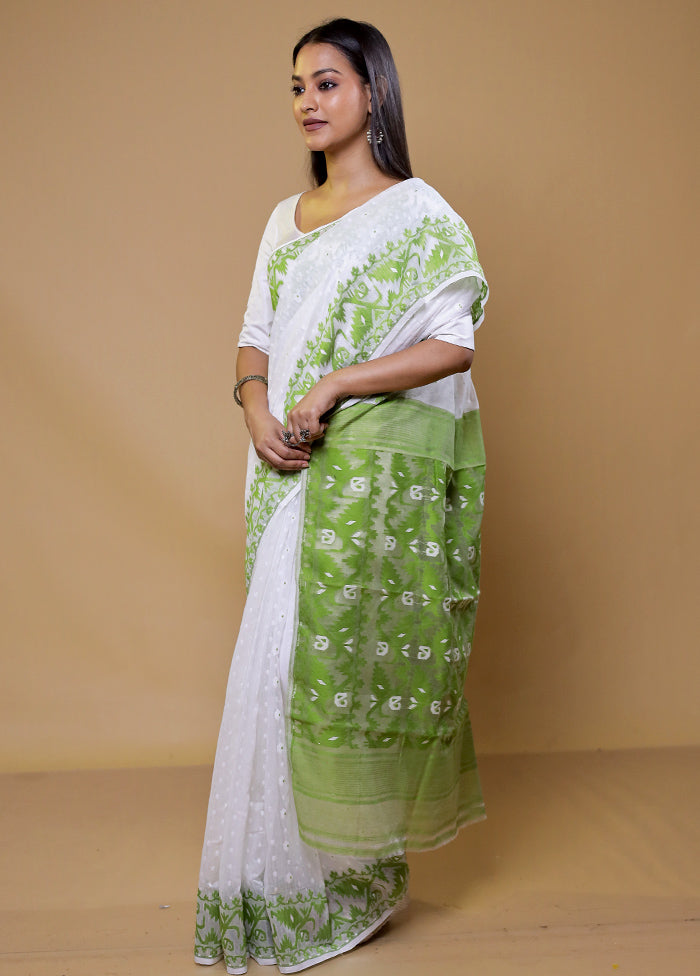 White Tant Jamdani Saree Without Blouse Piece