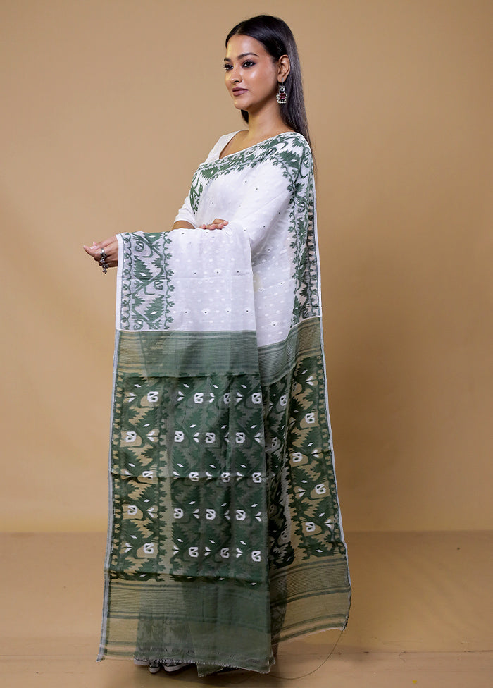 White Tant Jamdani Saree Without Blouse Piece