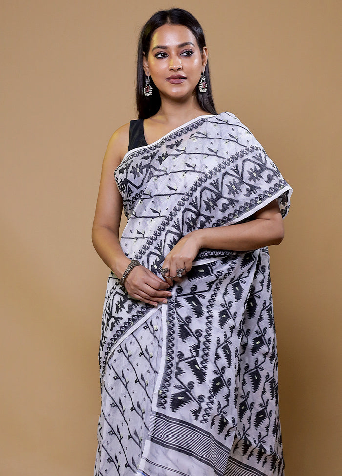 Grey Tant Jamdani Saree Without Blouse Piece