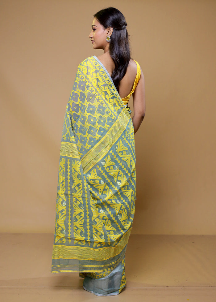 Green Tant Jamdani Saree Without Blouse Piece