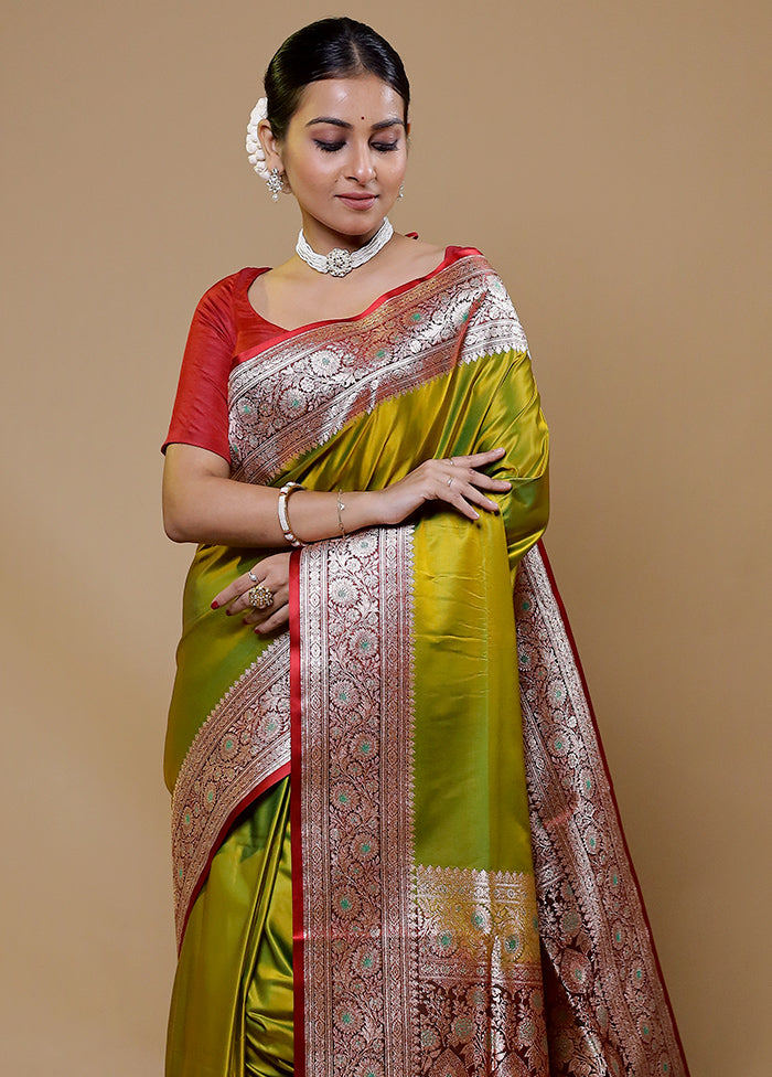 Green Banarasi Silk Saree With Blouse Piece