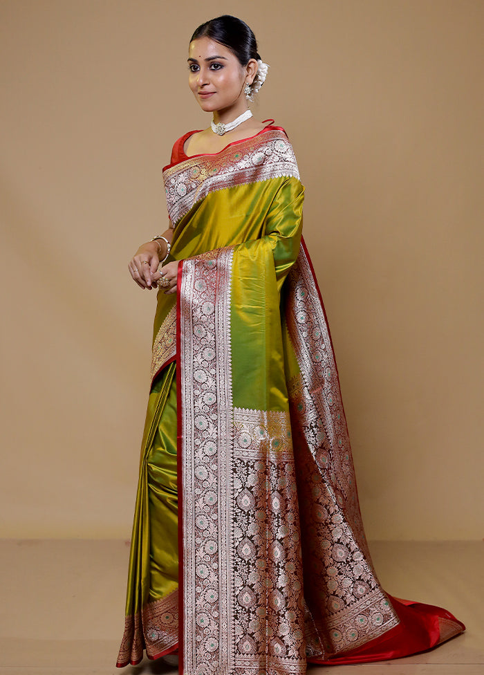 Green Banarasi Silk Saree With Blouse Piece