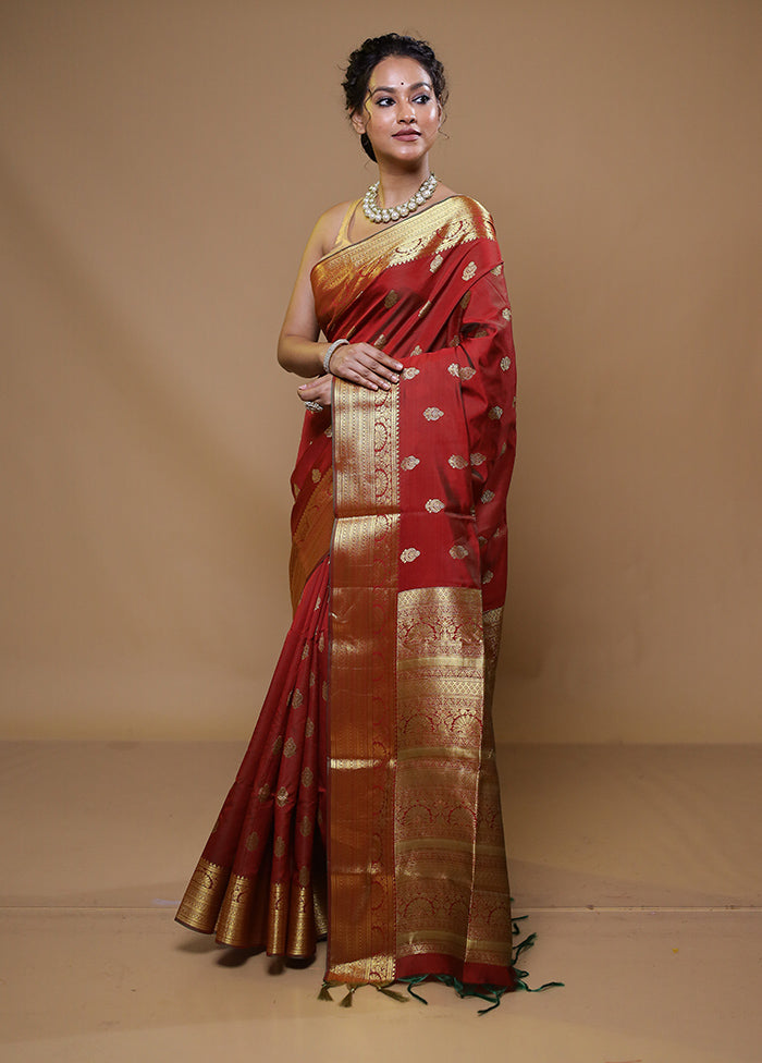 Red Kanjivaram Silk Saree With Blouse Piece