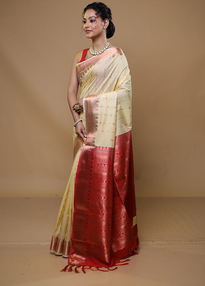 Cream Kanjivaram Silk Saree With Blouse Piece