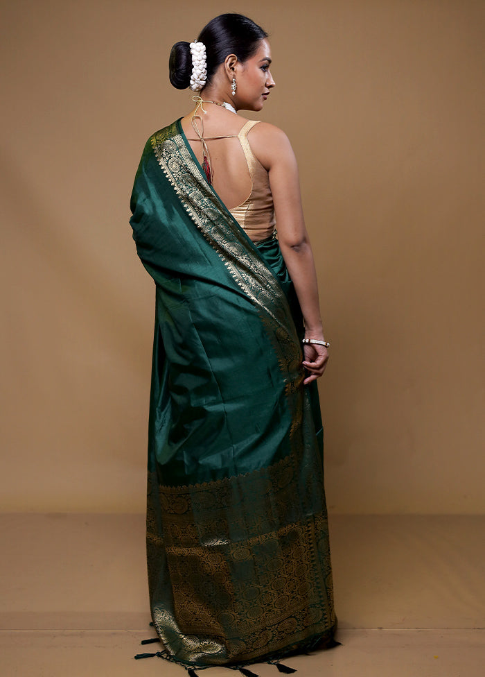 Green Dupion Silk Saree With Blouse Piece