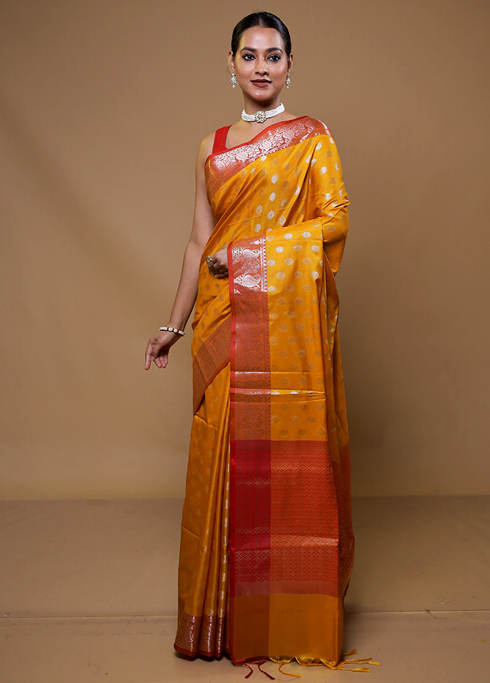 Yellow Cotton Saree With Blouse Piece