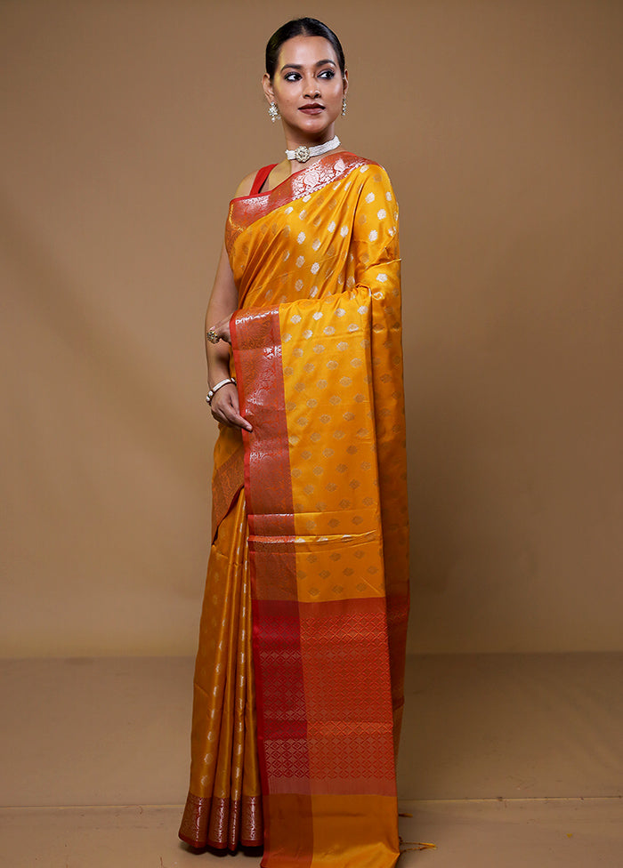 Yellow Cotton Saree With Blouse Piece