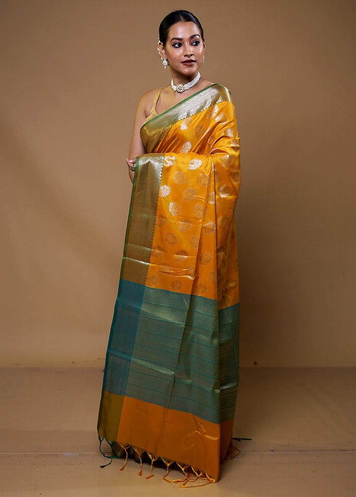 Yellow Cotton Saree With Blouse Piece