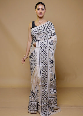 Cream Handloom Kantha Stitch Pure Silk Saree With Blouse Piece