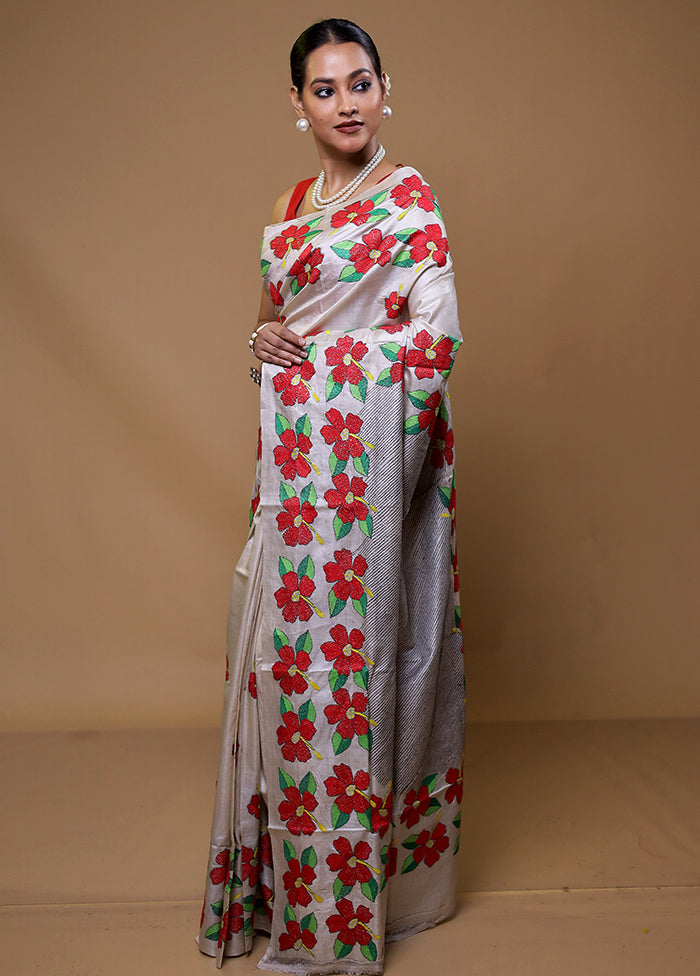 Cream Handloom Kantha Stitch Pure Silk Saree With Blouse Piece