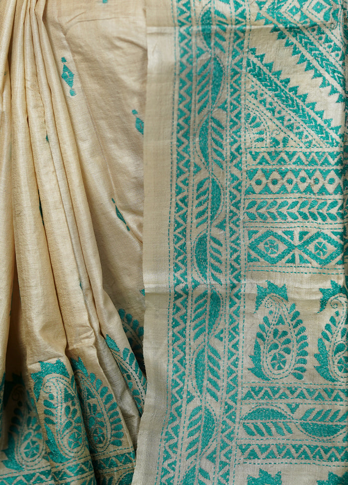 Cream Handloom Kantha Stitch Pure Silk Saree With Blouse Piece