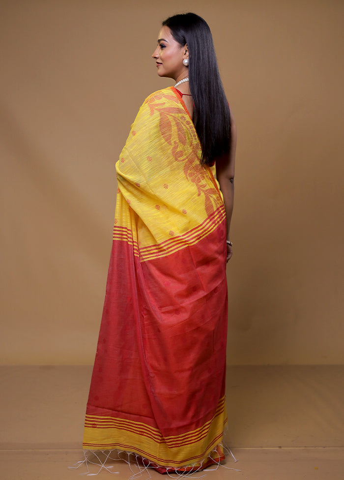 Yellow Khadi Cotton Saree With Blouse Piece