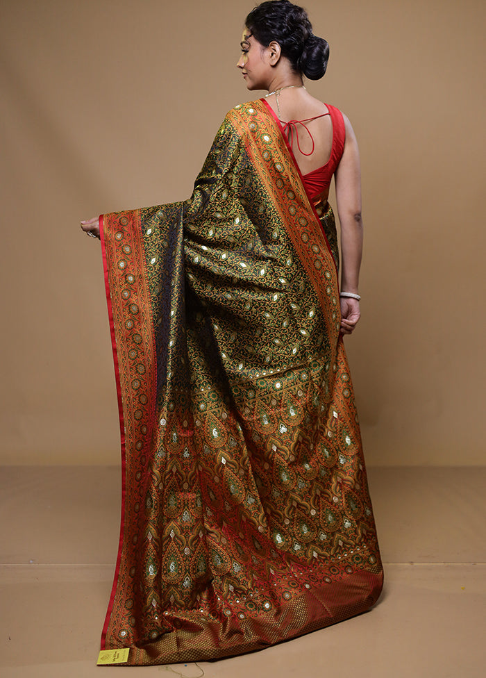 Green Tanchoi Silk Saree With Blouse Piece