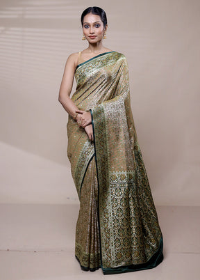 Green Tanchoi Silk Saree With Blouse Piece