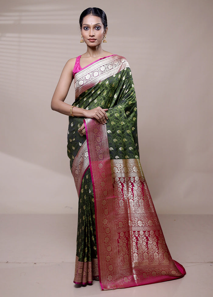 Green Tanchoi Silk Saree With Blouse Piece