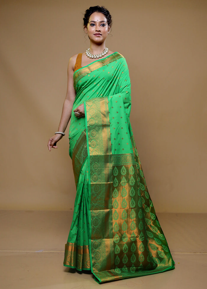 Green Kanjivaram Silk Saree With Blouse Piece