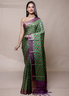 Green Dupion Silk Saree With Blouse Piece