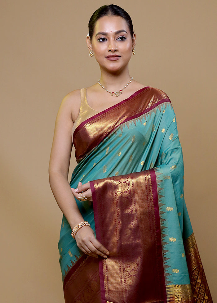 Green Gadwal Silk Saree Without Blouse Piece