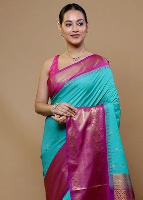 Green Gadwal Silk Saree Without Blouse Piece