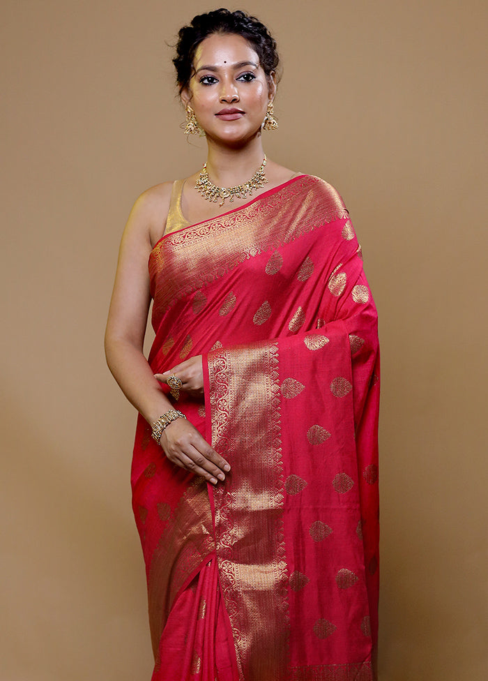 Red Dupion Silk Saree With Blouse Piece