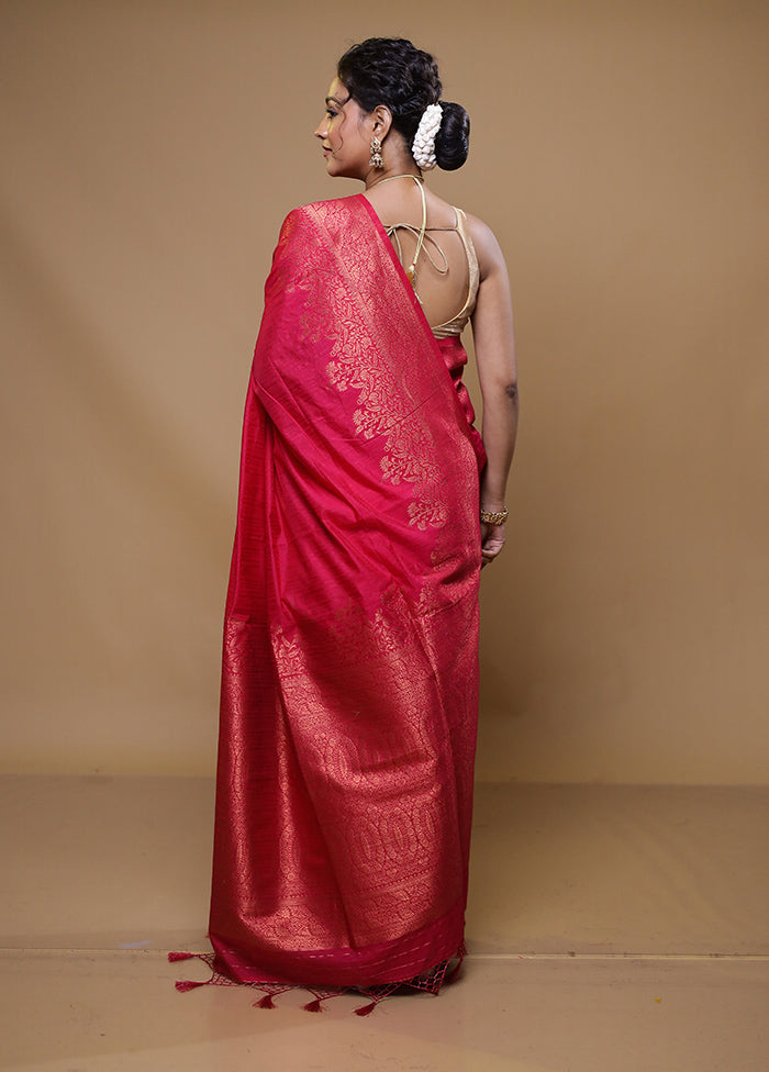 Red Dupion Silk Saree With Blouse Piece