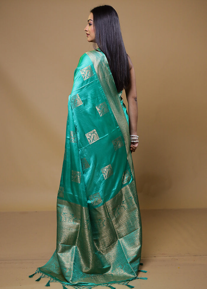 Green Dupion Silk Saree With Blouse Piece