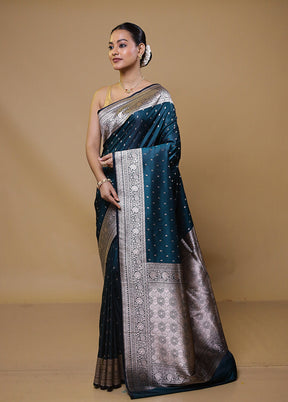 Blue Katan Silk Saree With Blouse Piece