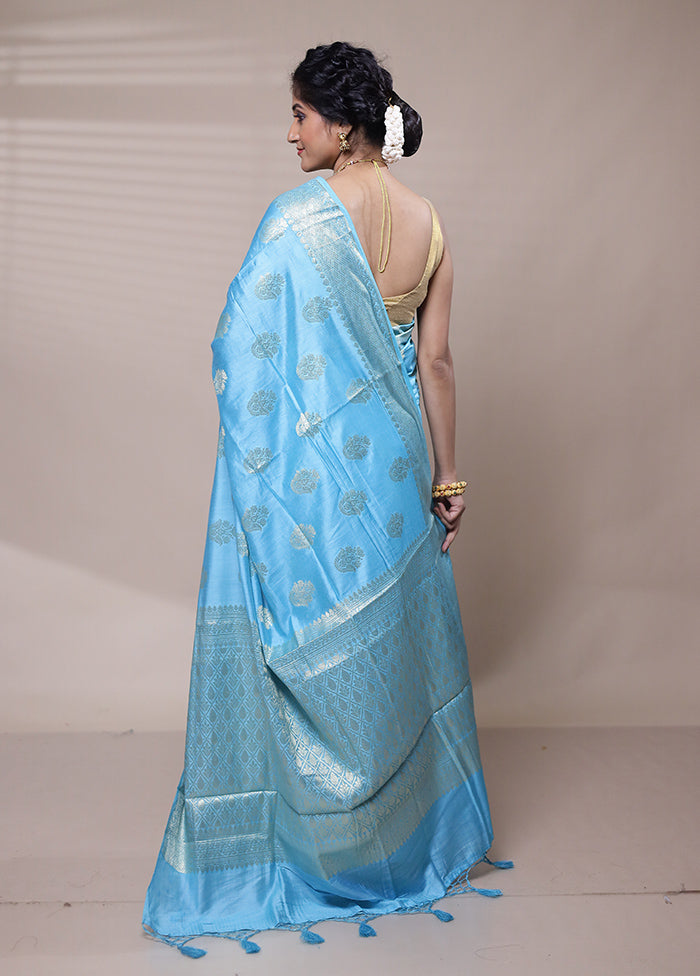 Blue Cotton Saree With Blouse Piece